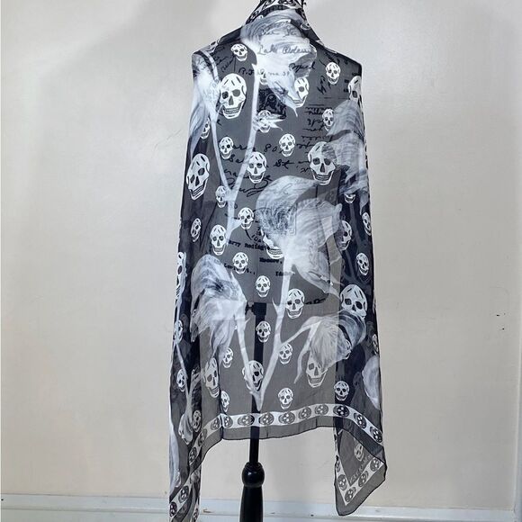 Alexander McQueen Classic Skull Silk Chiffon Scarf - Picture 3 of 9